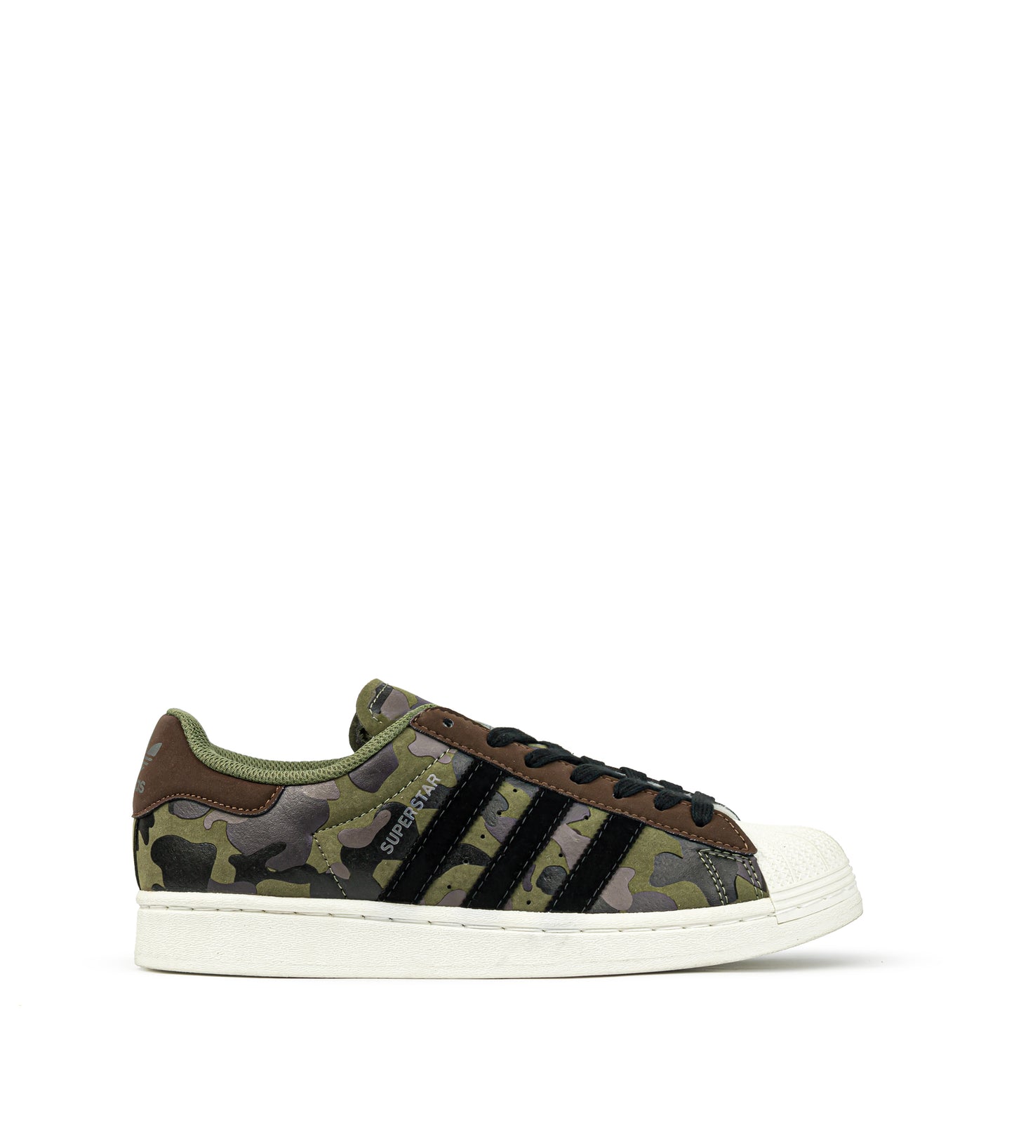 KHAKI OR SUPER STAR TRAINERS