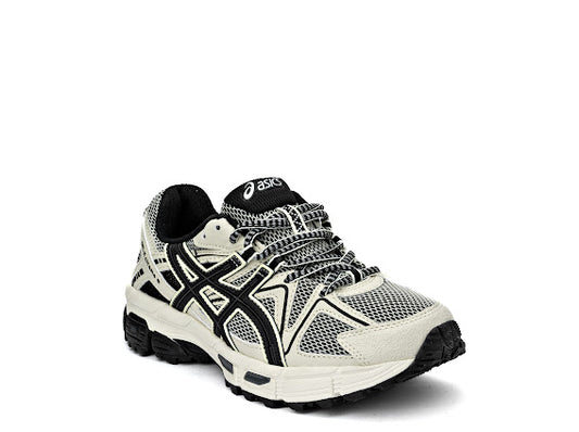 ASICS Gel-Kahana 8 trail running shoe in a cream/sand and black