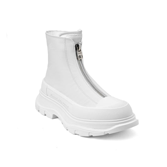 Alexander McQueen Tread Slick zip boots in White calf leather