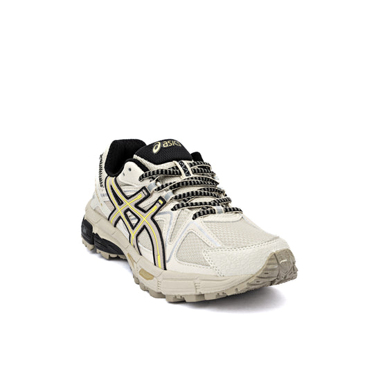 Asics Gel-Kahana 8 running shoe in a light beige/khaki and yellow
