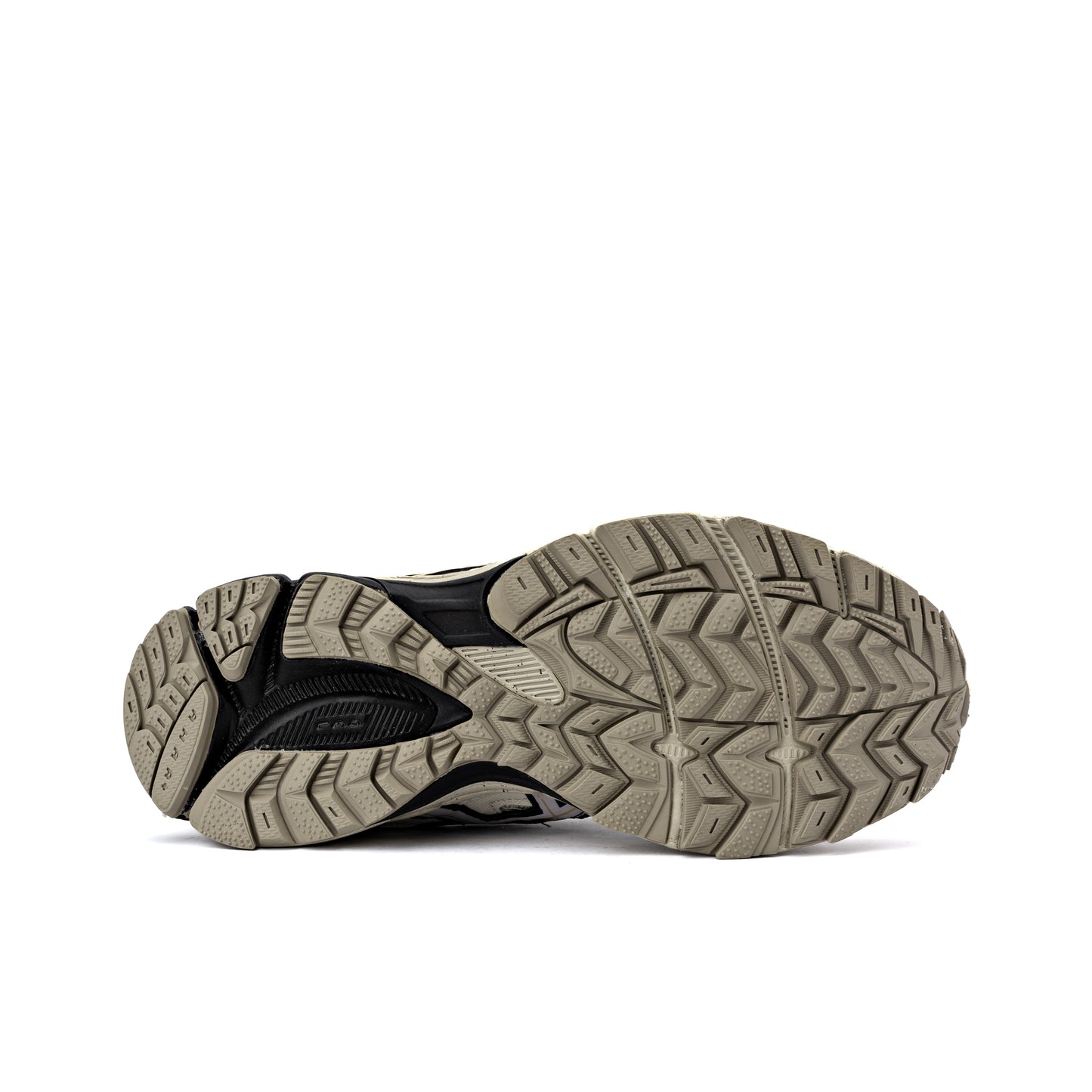 Asics Gel-Kahana 8 running shoe in a light beige/khaki and yellow