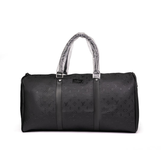 Louis Vuitton Keepall Bandoulière showcases an embossed monogram pattern and matte black hardware 50x30x25cm unisex (black-on-black)