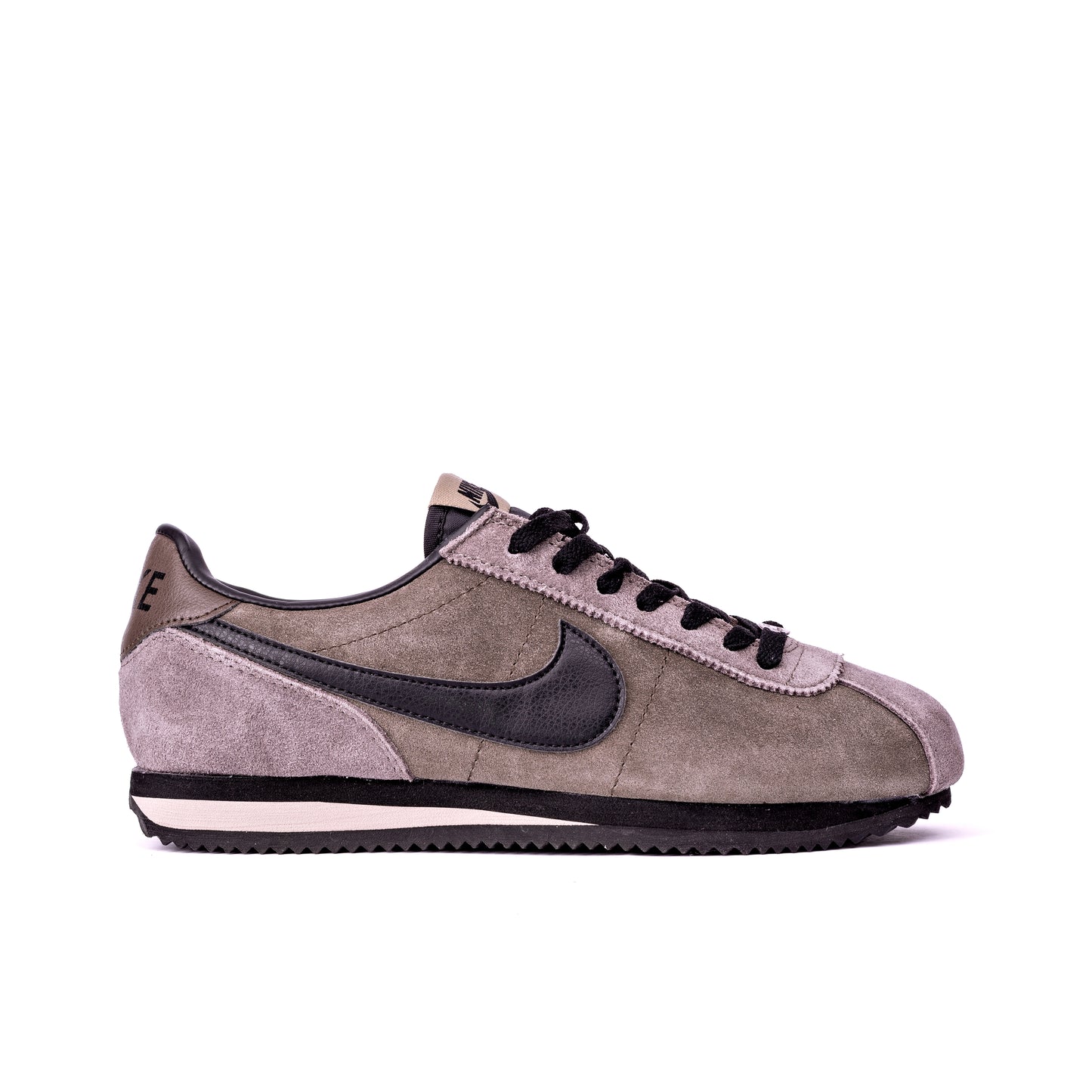 Cortez '23 "Velvet Brown" sneakers, featuring a suede upper with dark brown leather Swooshes