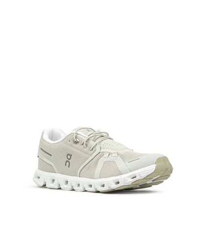 ON CLOUD 6 SNEAKERS IN BEIGE & WHITE
