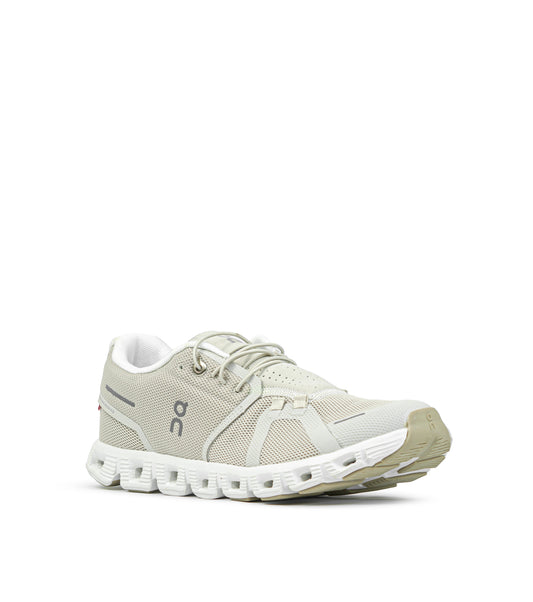 ON CLOUD 6 SNEAKERS IN BEIGE & WHITE