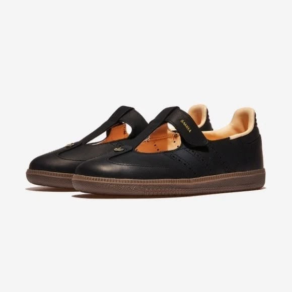 Samba Mary Jane-style strap shoes “ Black “ featuring a unique