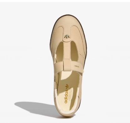 Samba Mary Jane-style strap shoes “ beige “ featuring a unique