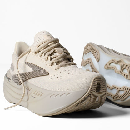 Brooks Glycerin Max neutral running shoe, highlighted by its thick, nitrogen-infused DNA Tuned midsole and Almond Peach/London Fog