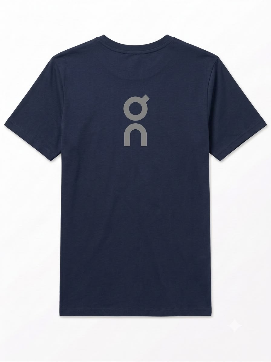 On Cloud Reflective Logo Performance T-Shirt unisex