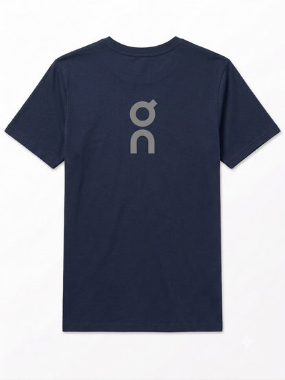 On Cloud Reflective Logo Performance T-Shirt unisex