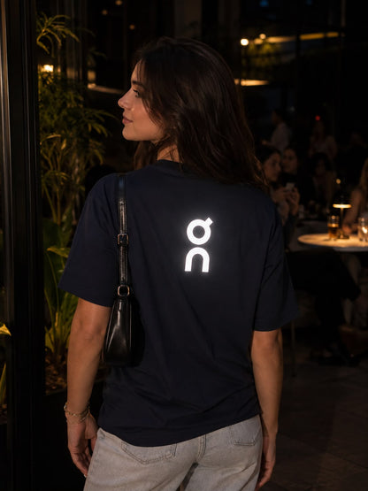 On Cloud Reflective Logo Performance T-Shirt unisex